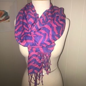 Lilly Pulitzer Murfee Scarf I Feel Lucky pink blue